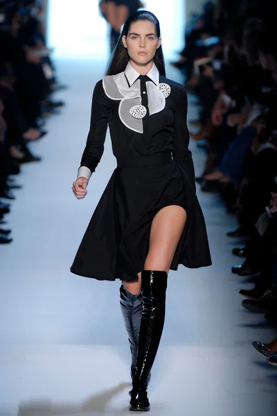 Look 1